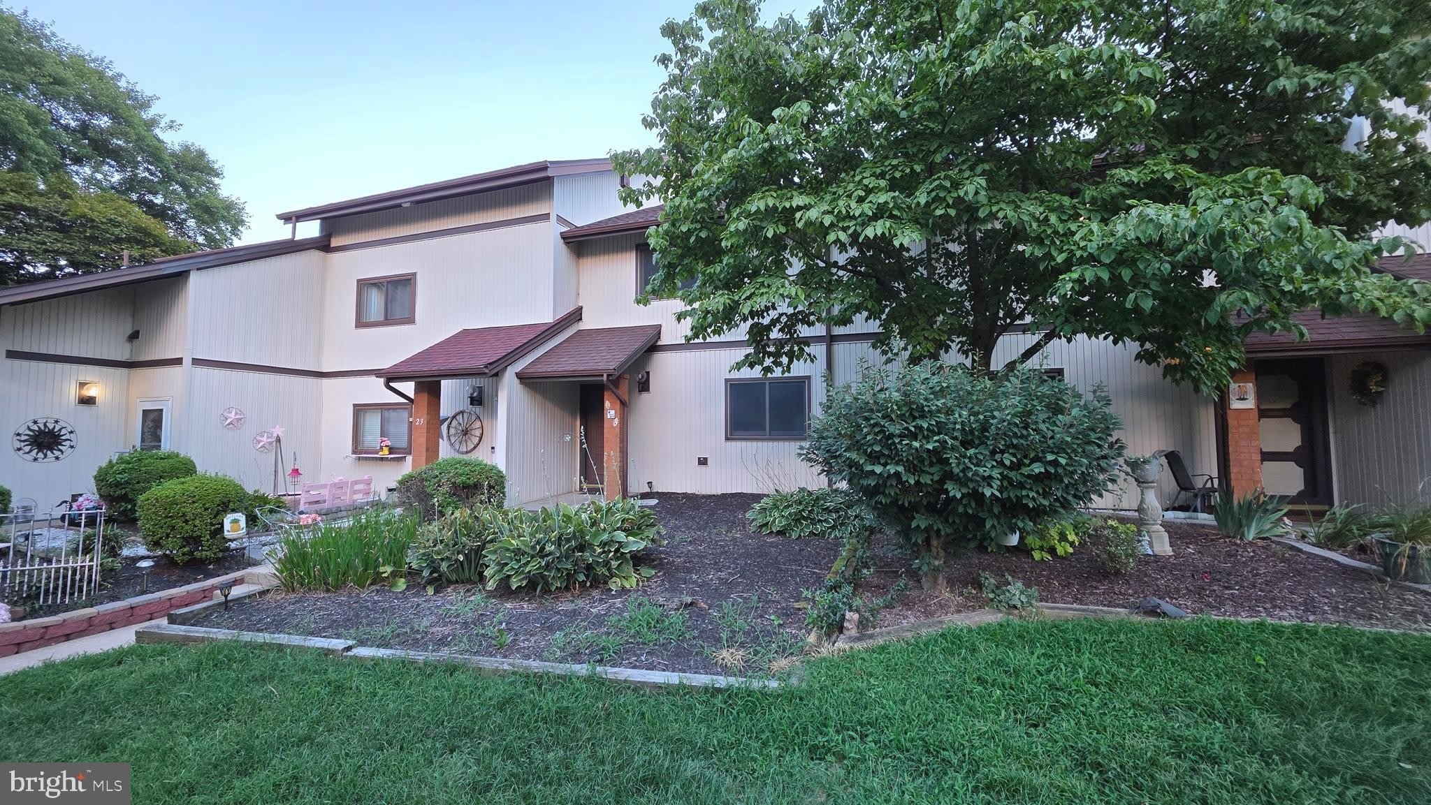 25 Village Drive – photo 3