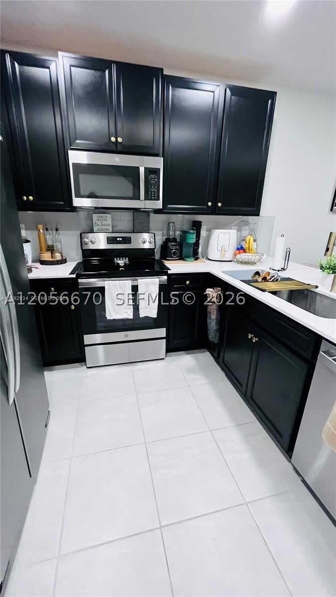 1065 NW 4 TER – photo 4