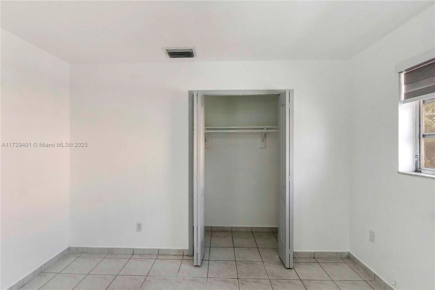642 E 2nd Ave – photo 3