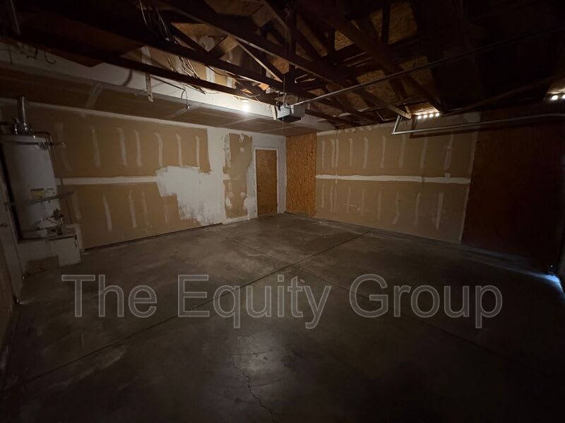 1905 S Grapewood Street – photo 3