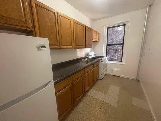 1515 Grand Concourse – photo 2