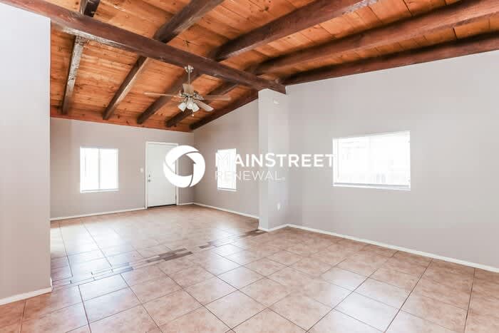 838 East 35th Street – photo 4
