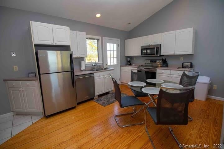 10 Groveway – photo 5