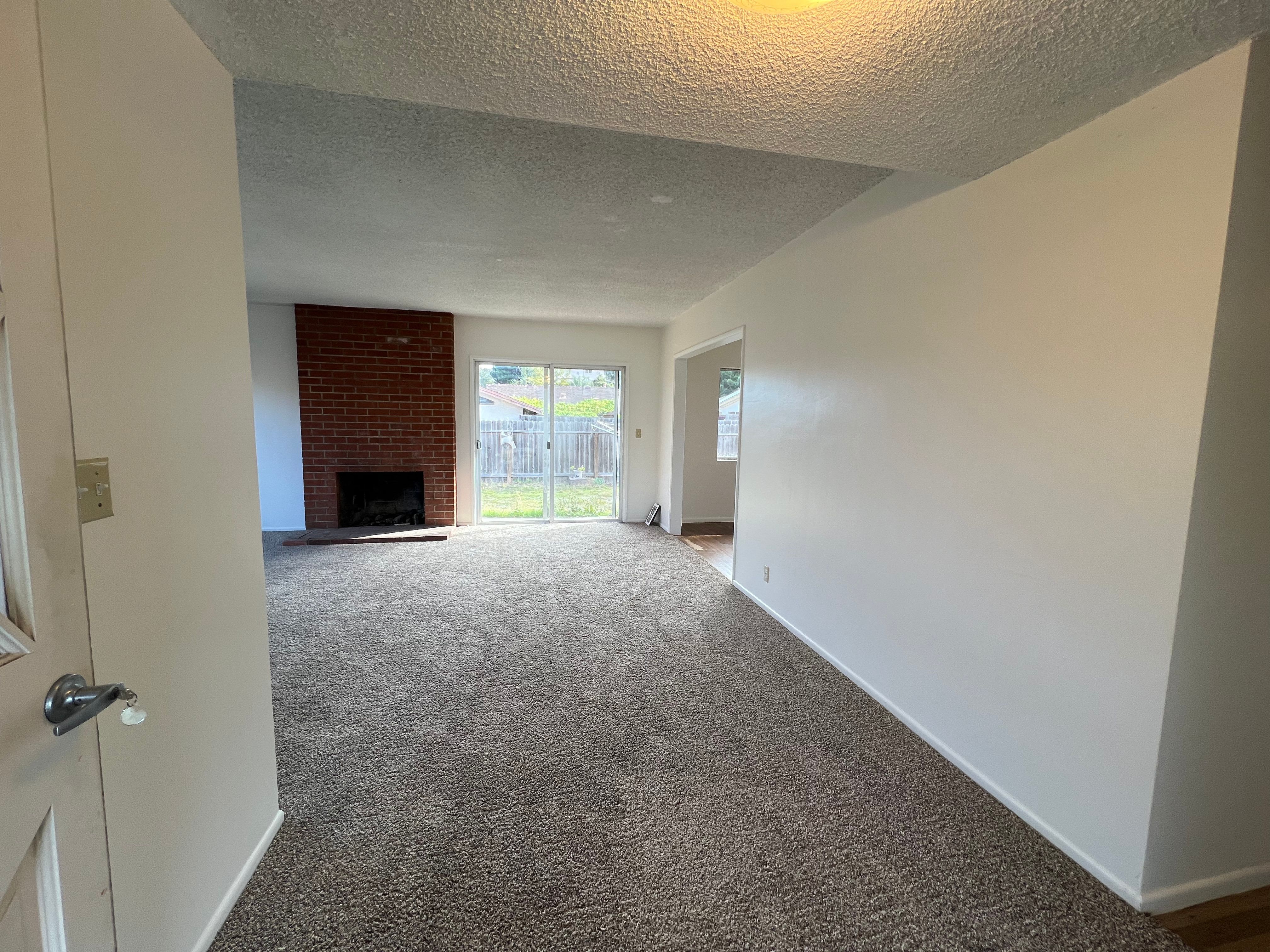 412 S A St – photo 2