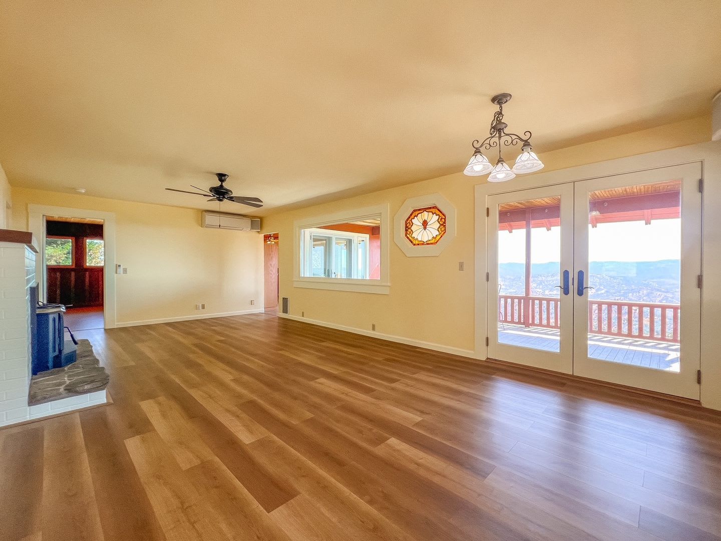Gated Napa Hillside Retreat with Beautiful Views – photo 4