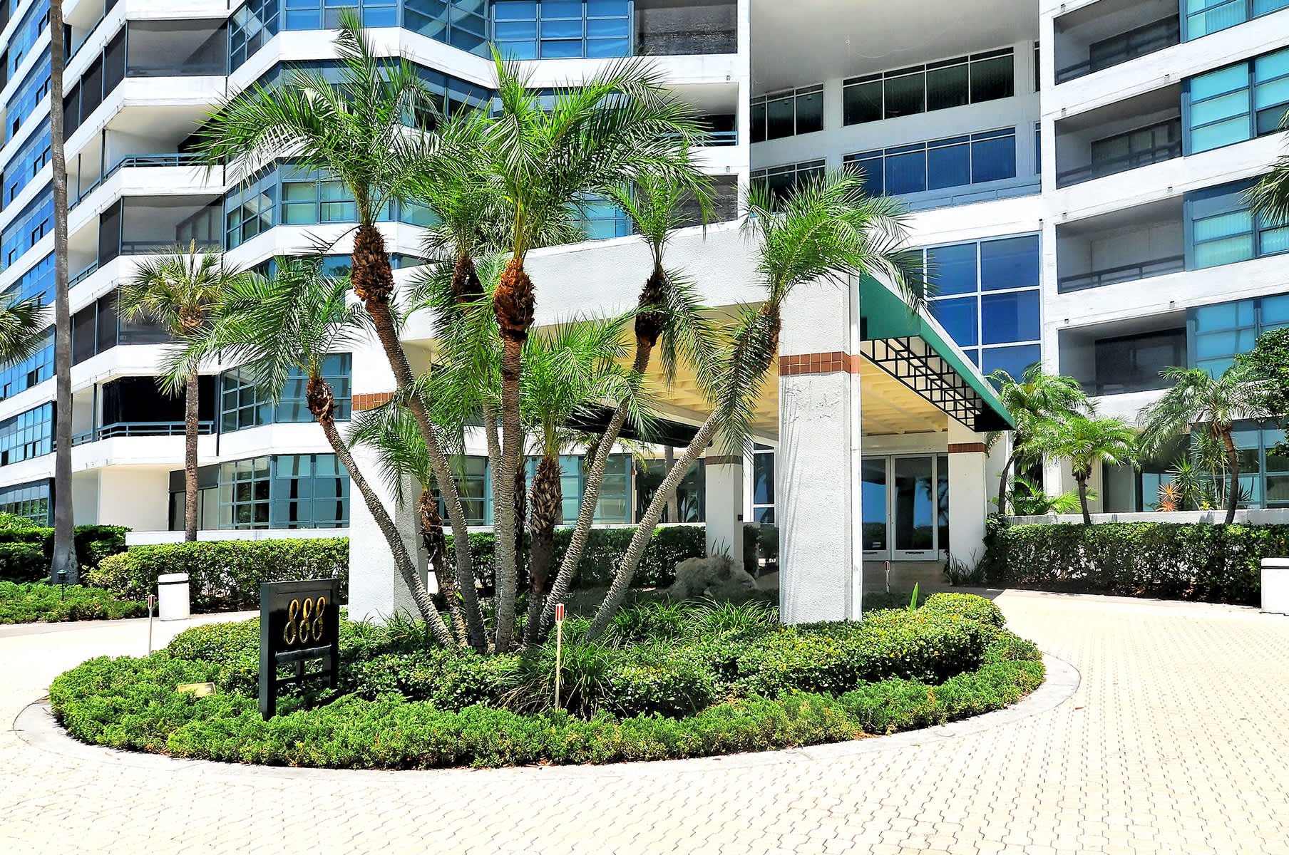 888 Boulevard of the Arts – photo 3