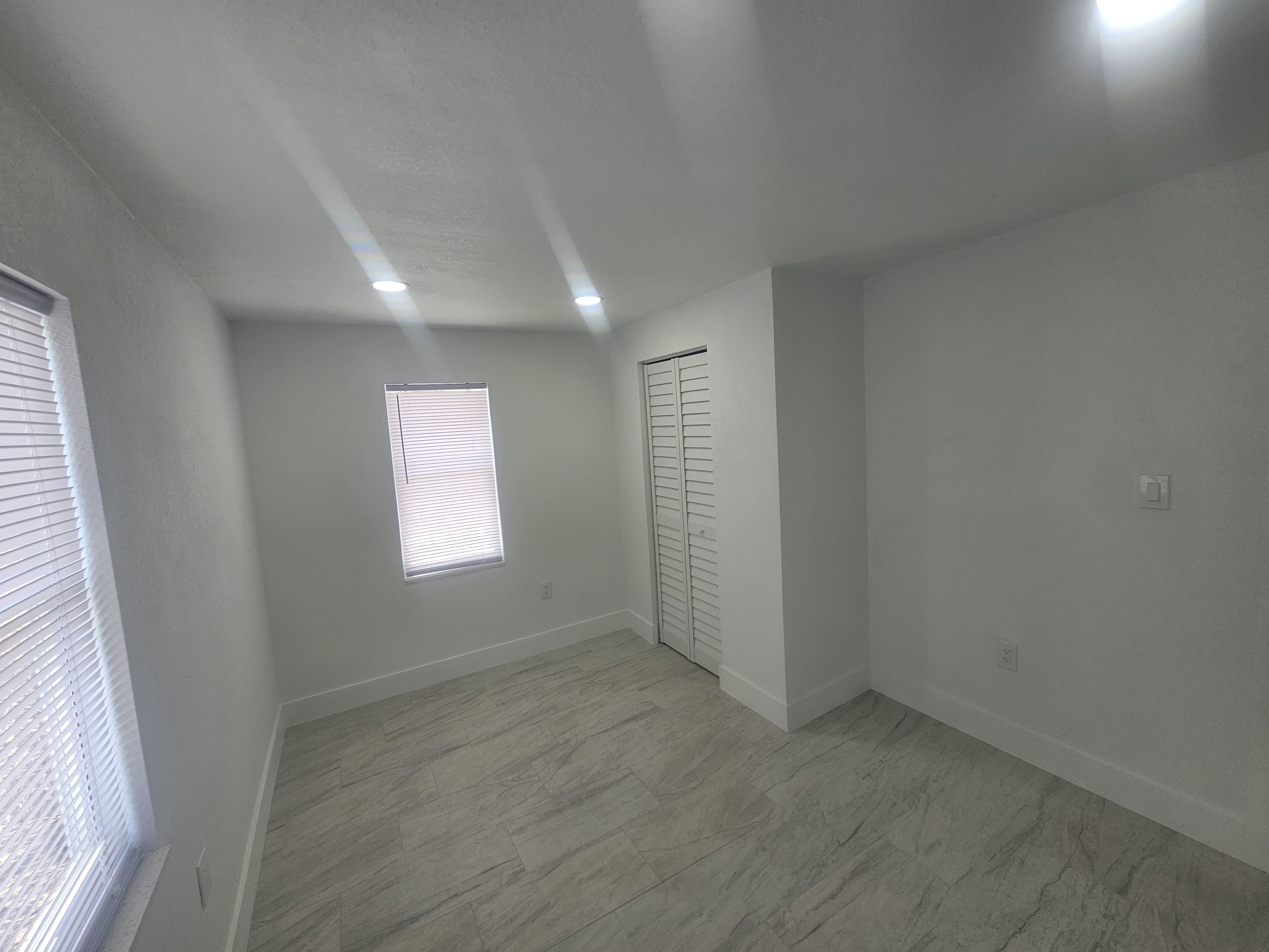 1915 Nw 82Nd St – photo 3