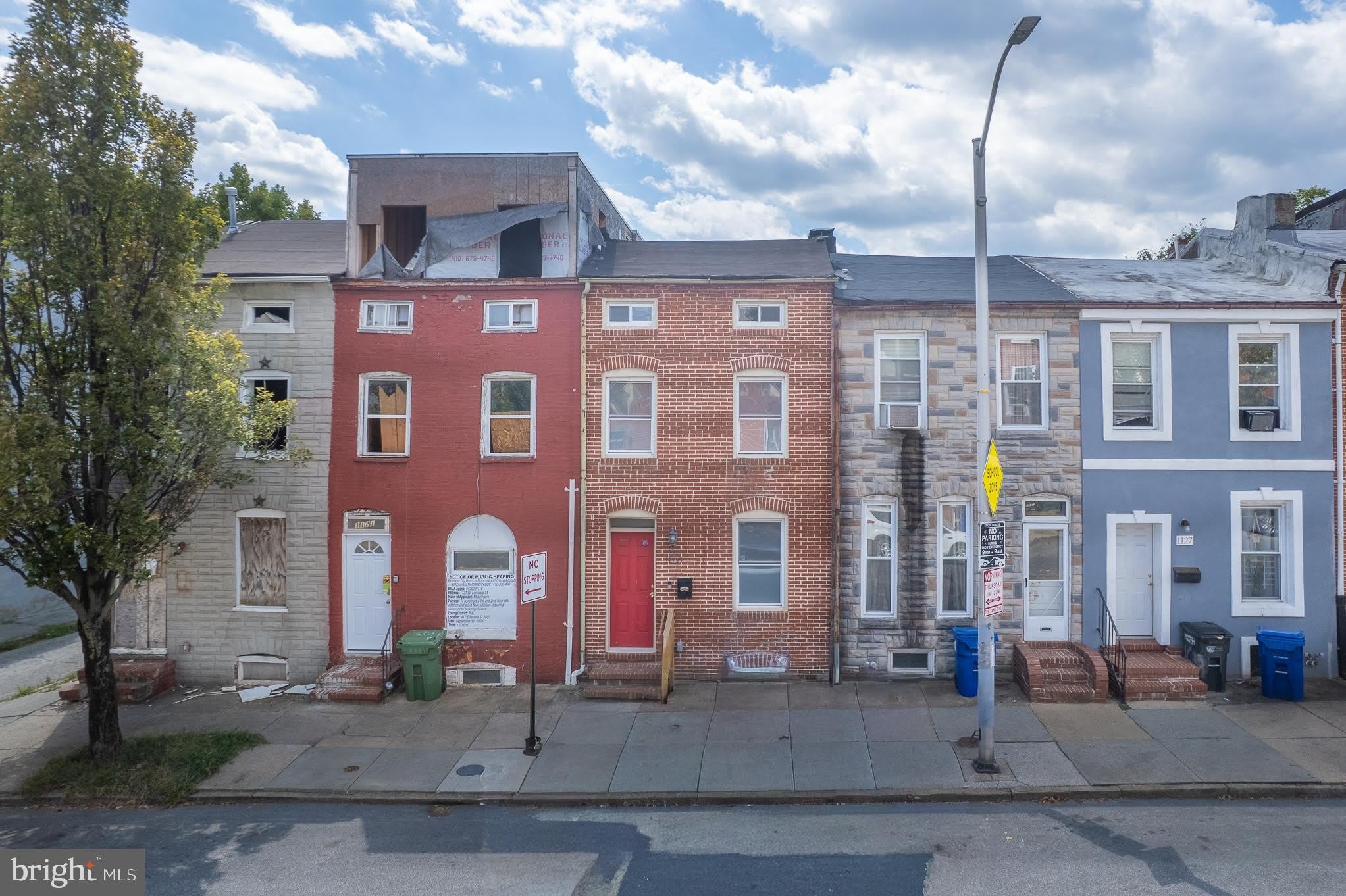 1123 W LOMBARD Street – photo 1
