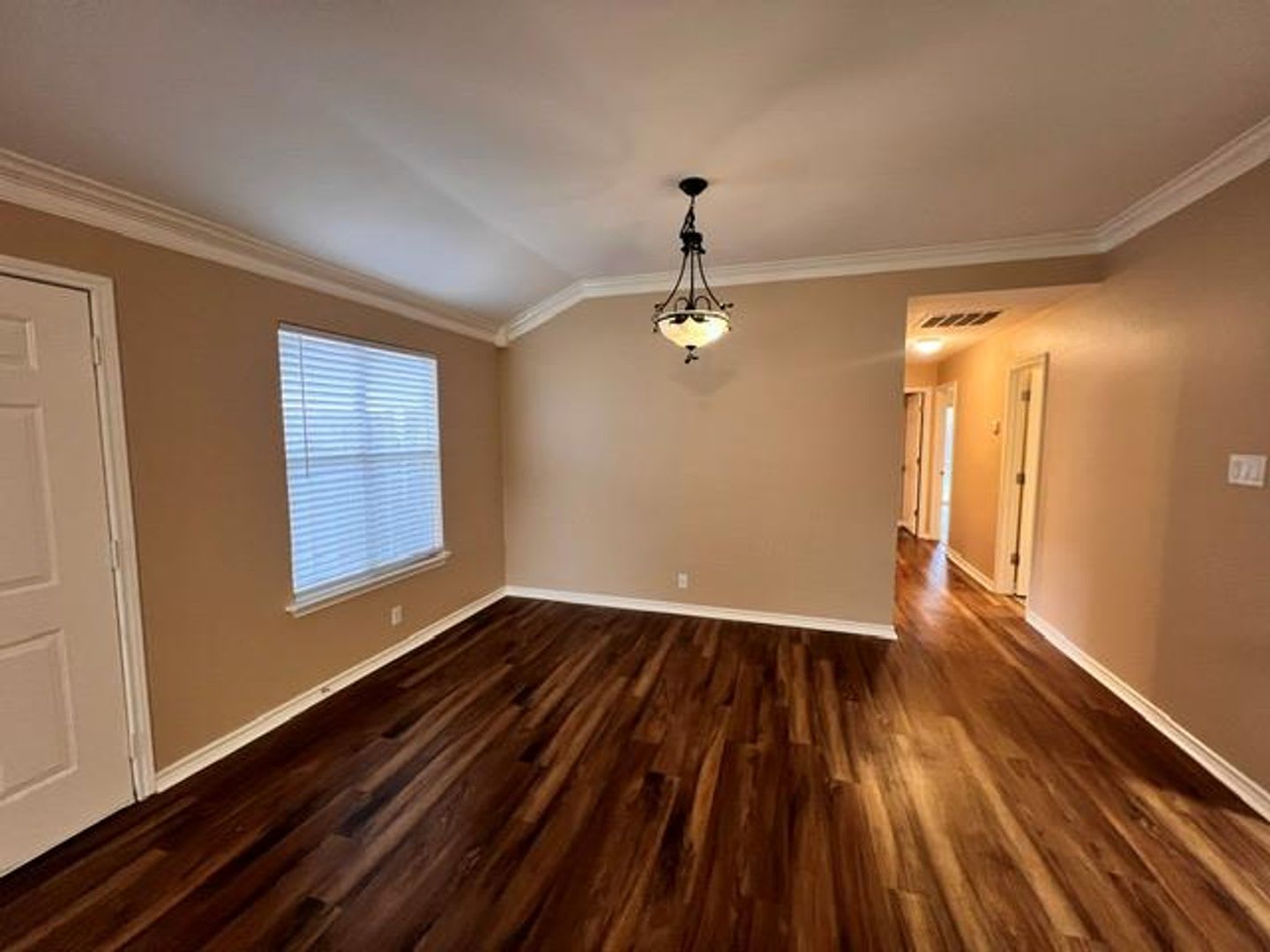 Beautiful 3 Bedroom Treed Lot Round Rock Schools Remodeled Refrigerator – photo 5