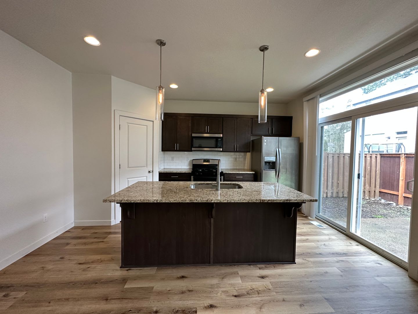 9714 Sw Windswept Place Move In Special 500 Off 1St Month S Rent Excellent Home Convenient Location – photo 4