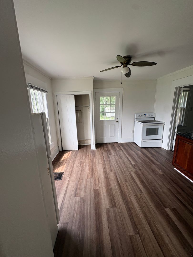 2075 N Woodford St. – photo 3