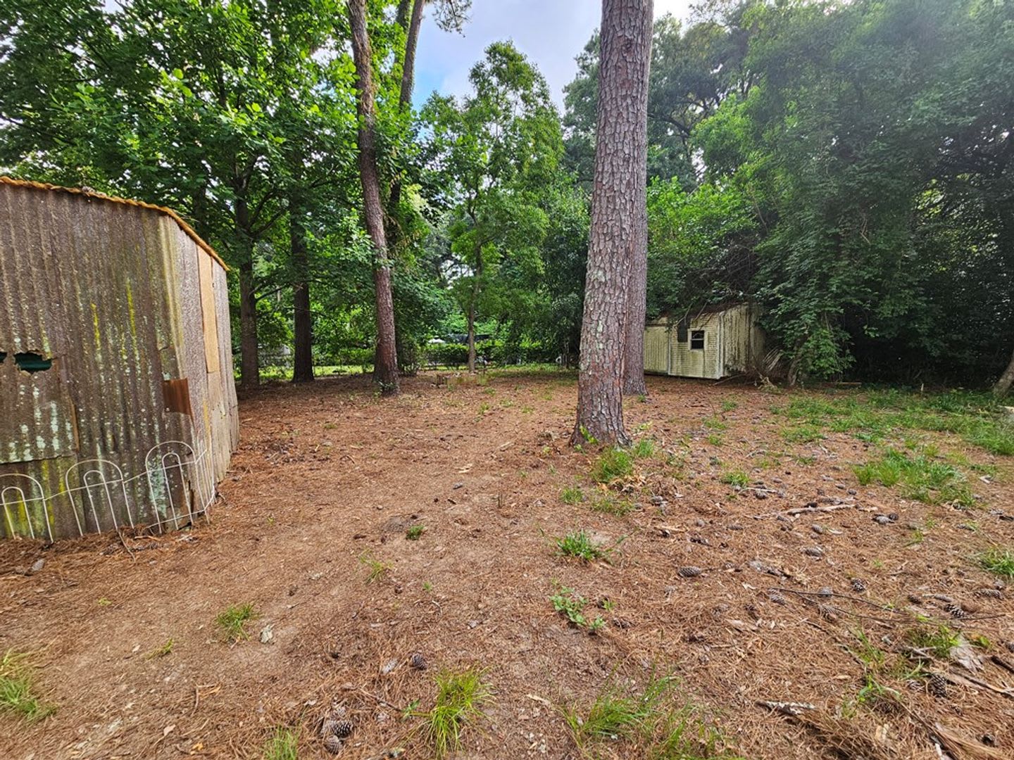 Section 8 Accepted on the 3 bedroom, 1 bath home. – photo 2