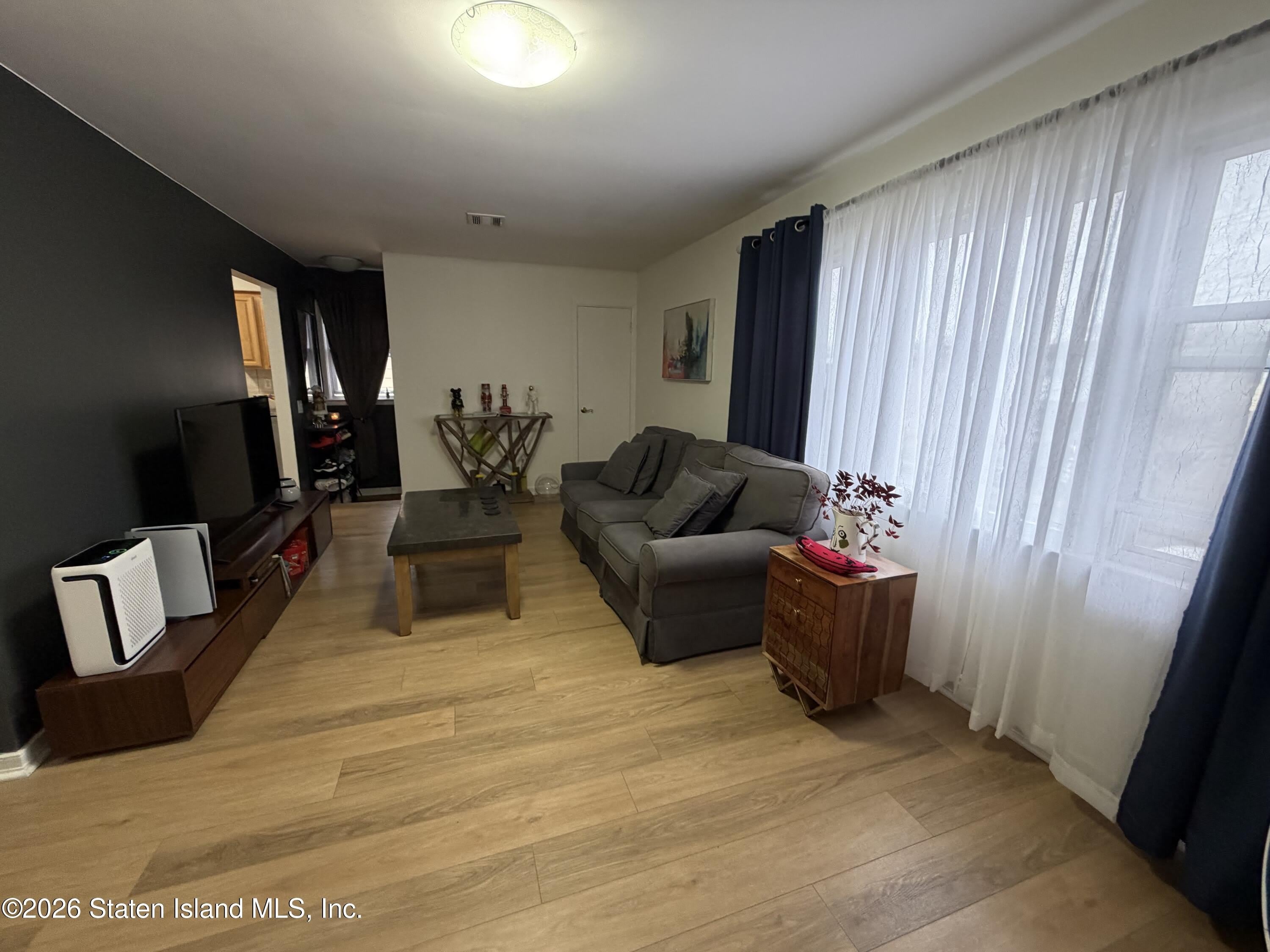 284 Fairbanks Avenue – photo 3