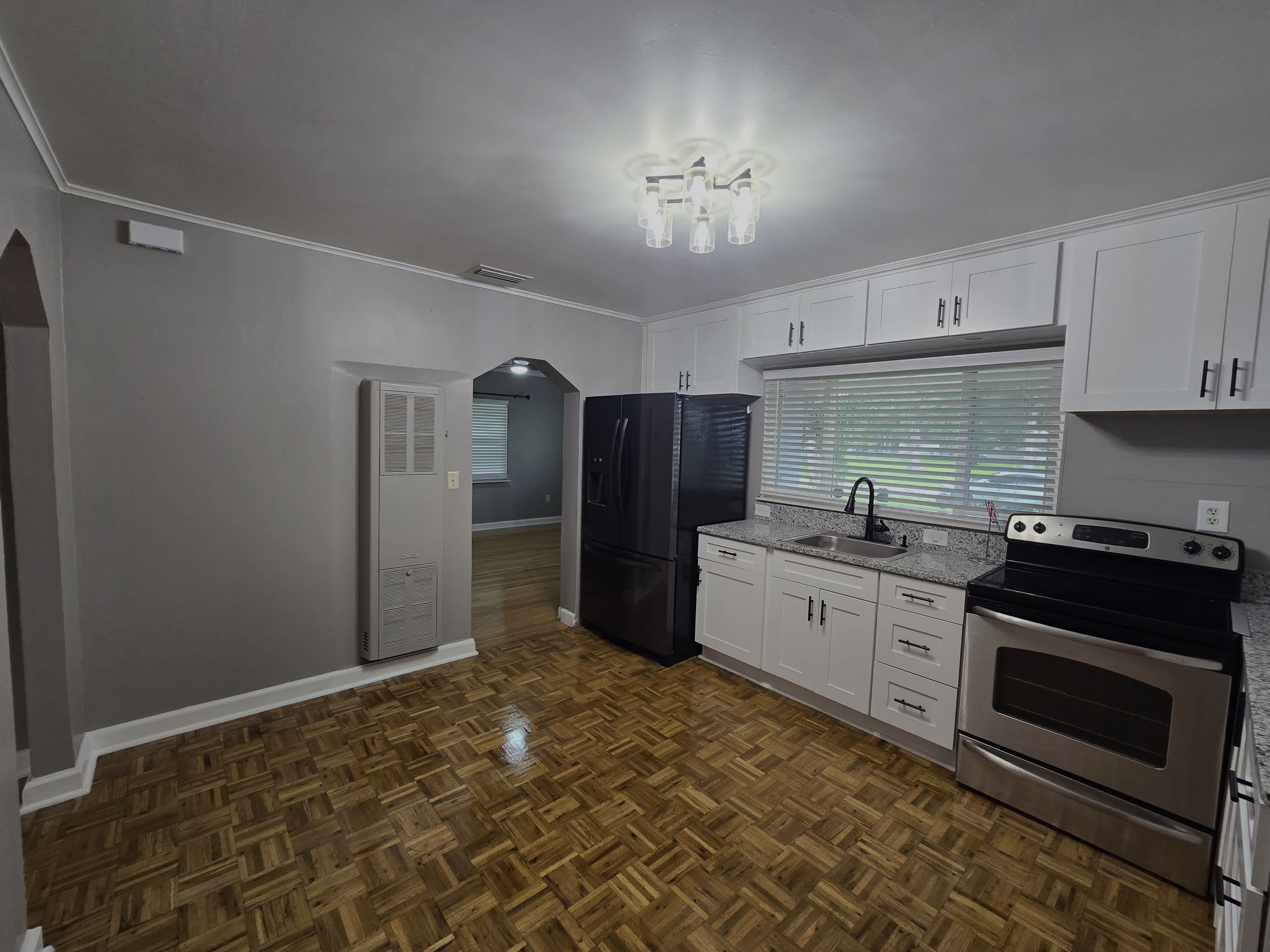 501 Monroe Ave – photo 5