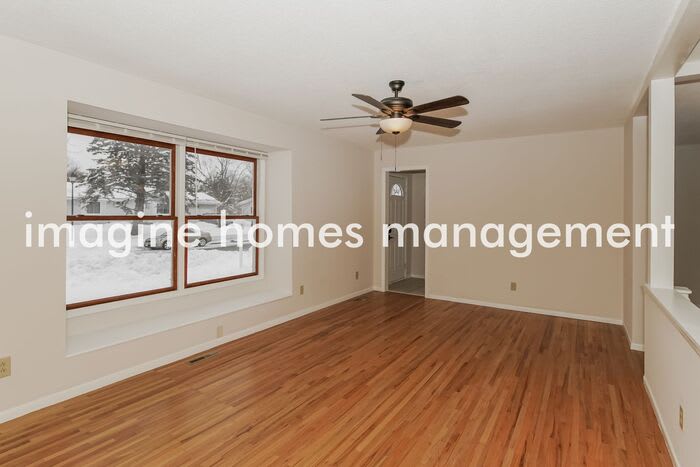 6872 Upper 162nd Street West – photo 3