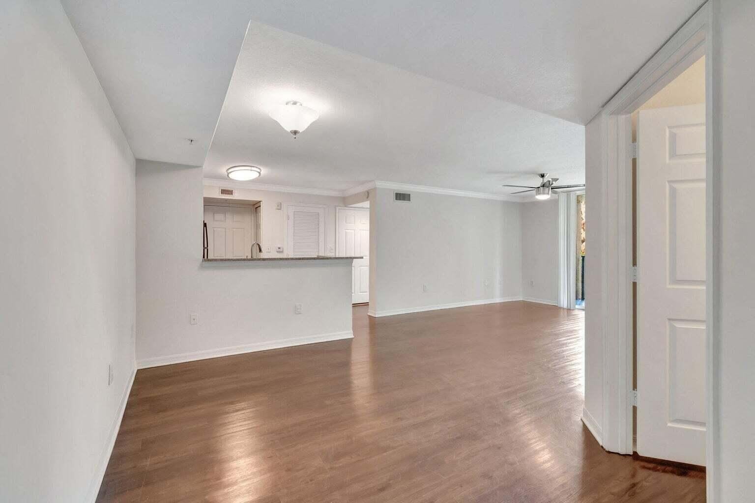 15155 Michelangelo Boulevard – photo 2
