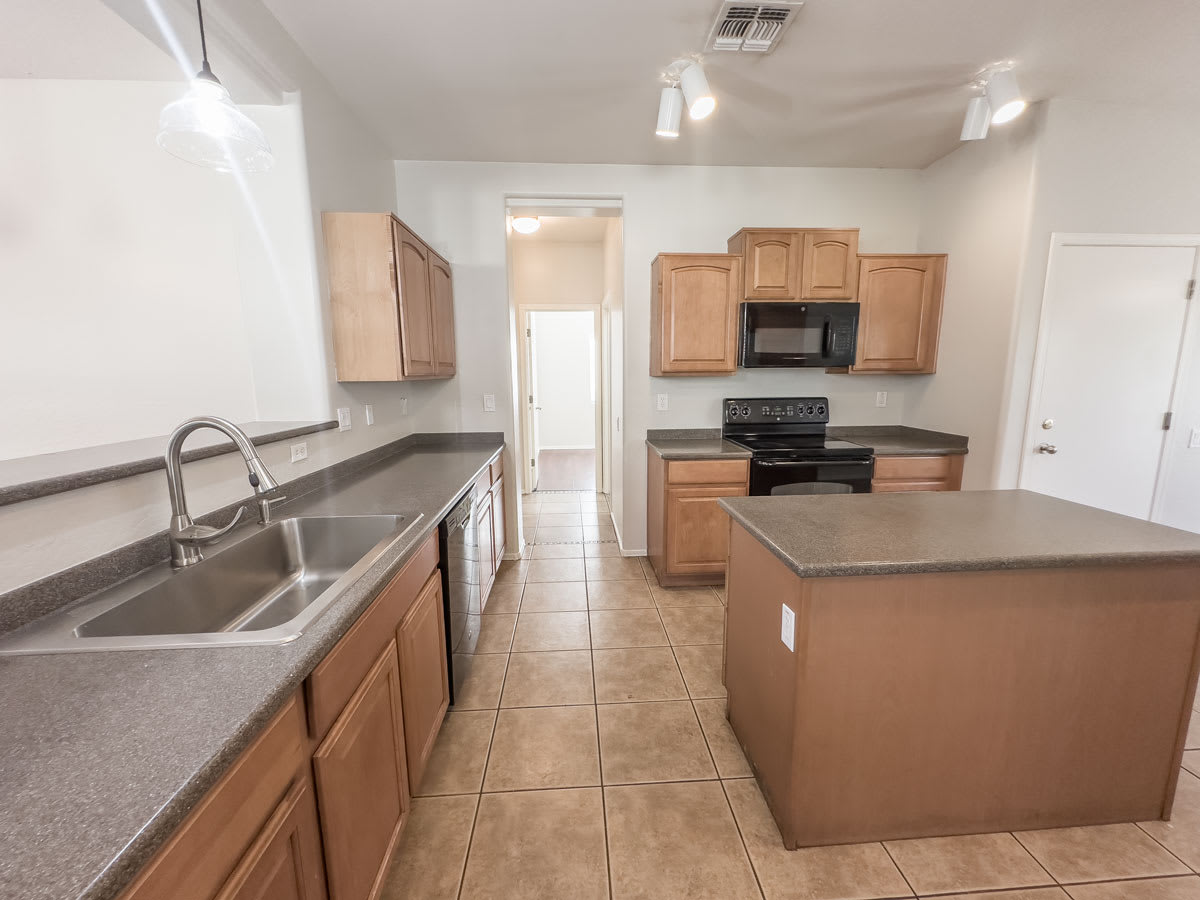 5239 W Glass Ln – photo 4