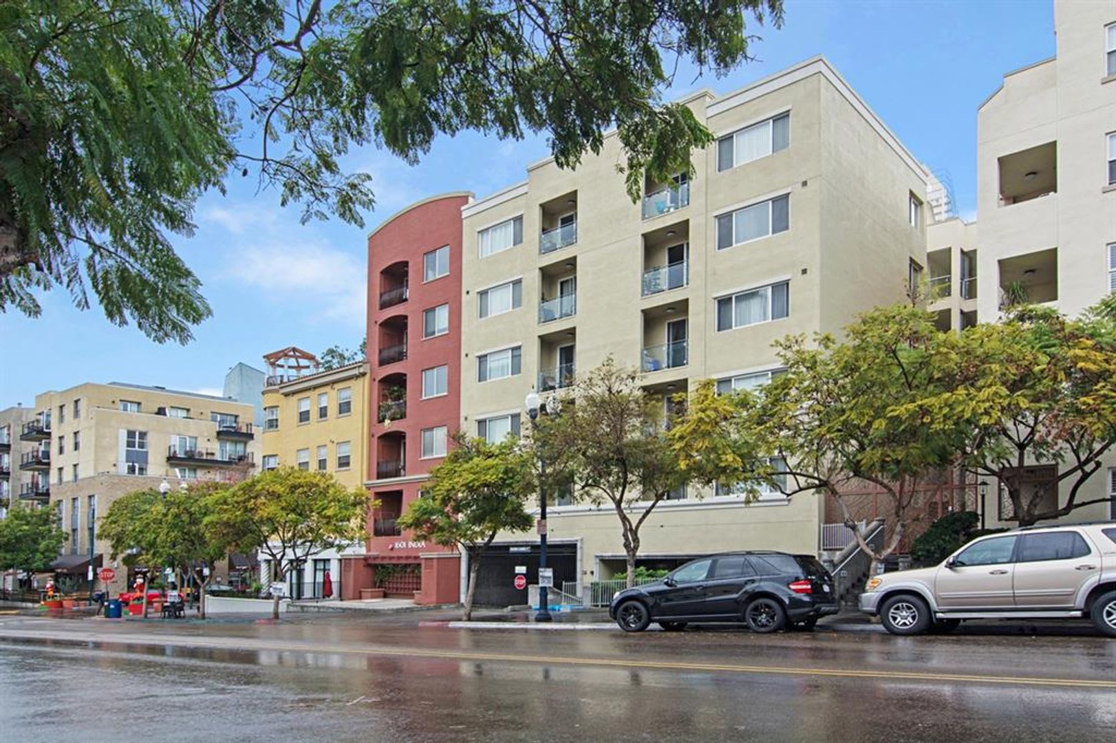 1 Bed Unit in Little Italy – photo 1