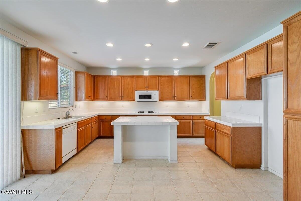 4821 W Avenue J4 – photo 2