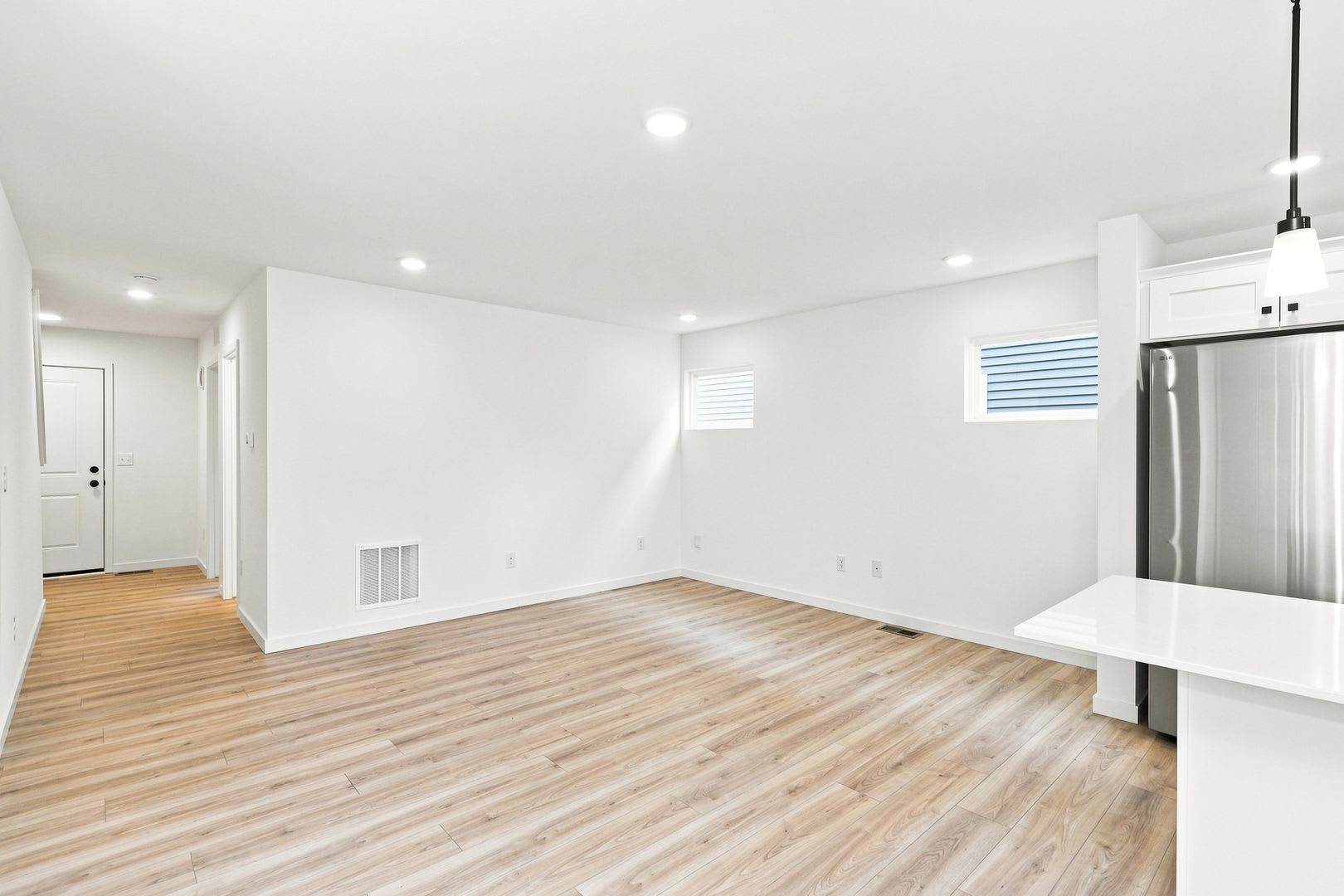 Get August September Rent Free Move In By August 31St To Receive Free Rent For Both August And September Take Advantage Of This Limited Time Offer – photo 2