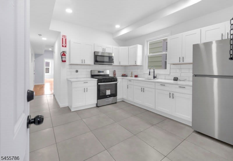 155 Fairmount Ave – photo 1