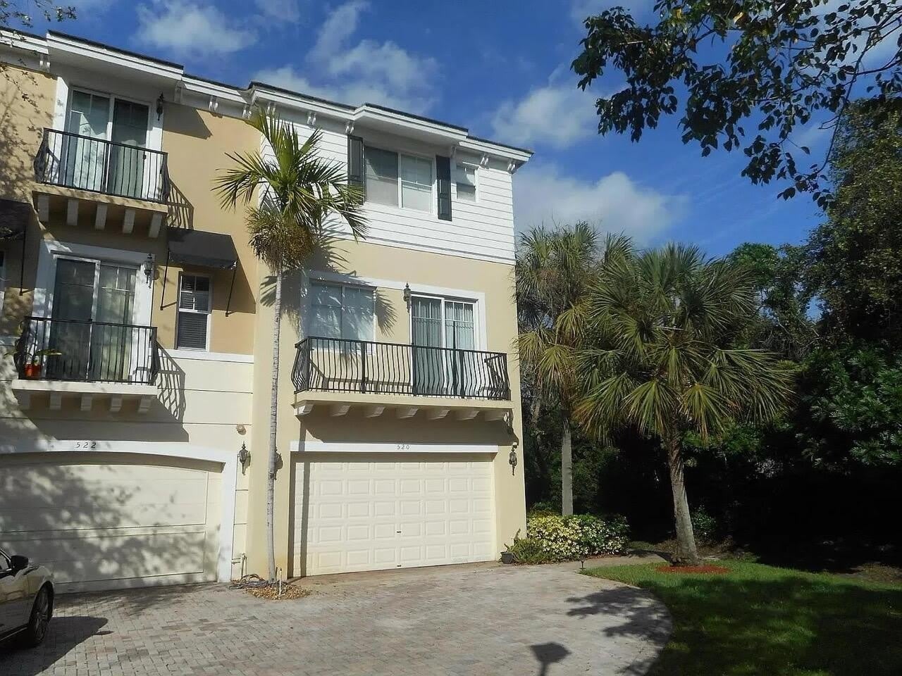 520 NW 39TH Circle – photo 1