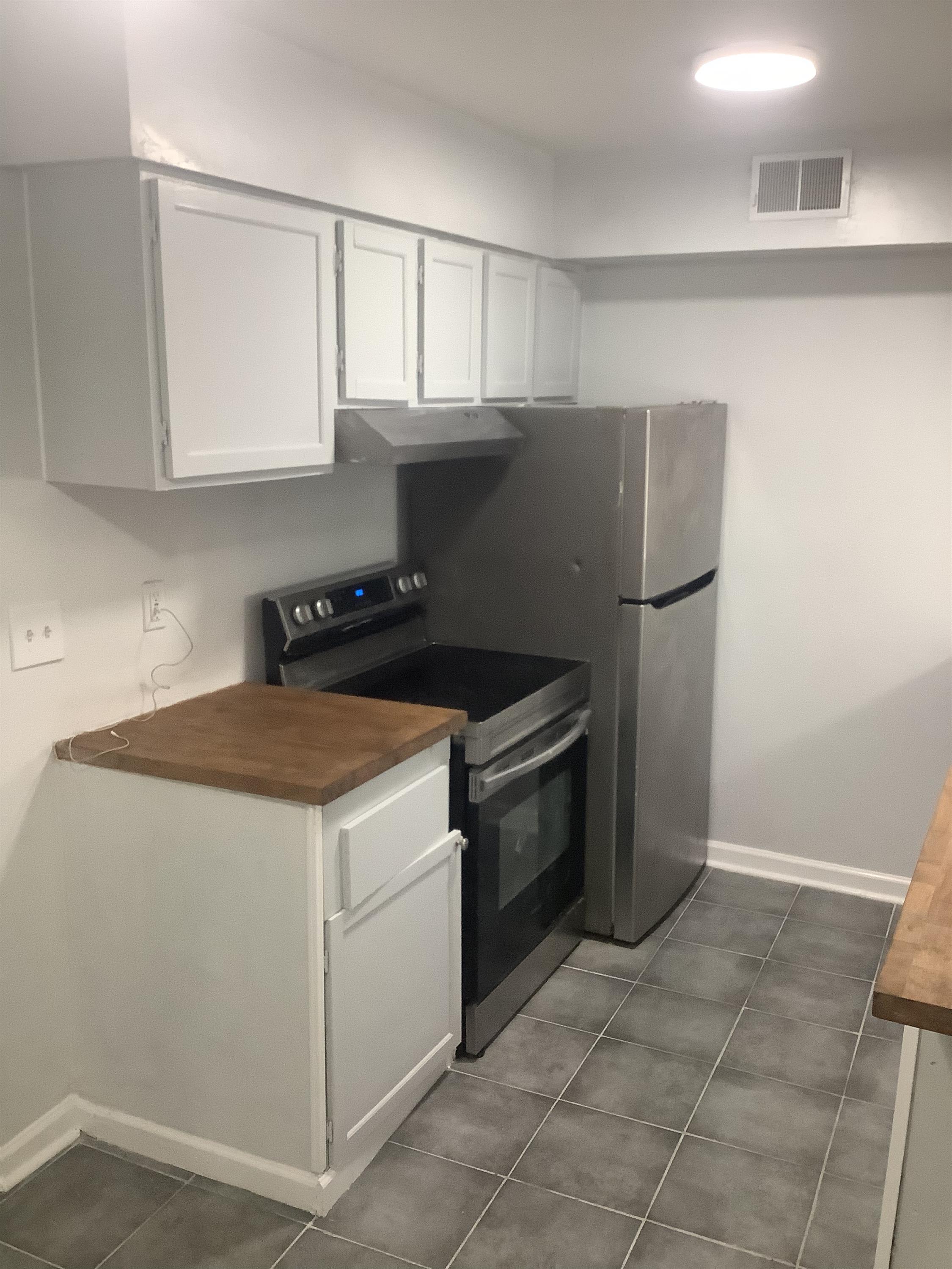 213 Camelot Drive – photo 2