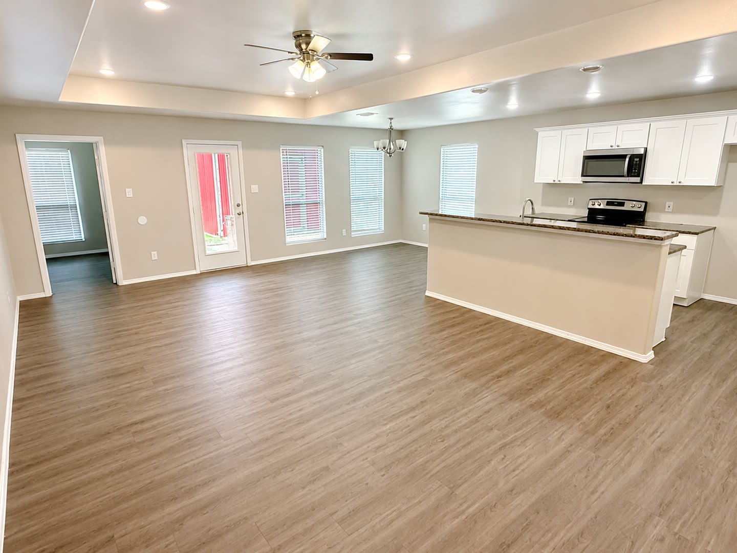 Available For Immediate Move In 4Bed 2Bath 2G 8402 11Th Street – photo 2