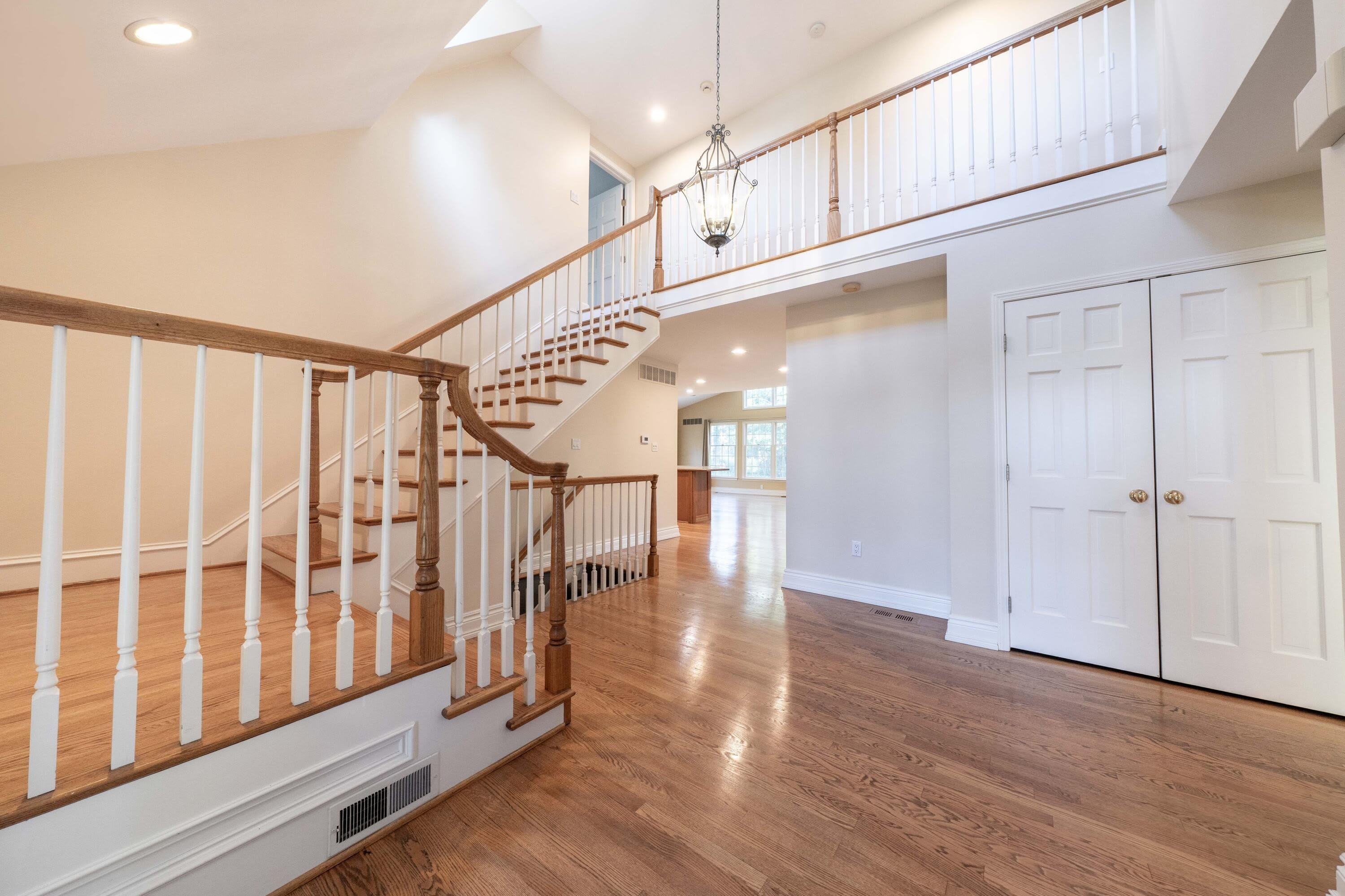 1688 Northlawn Boulevard – photo 3