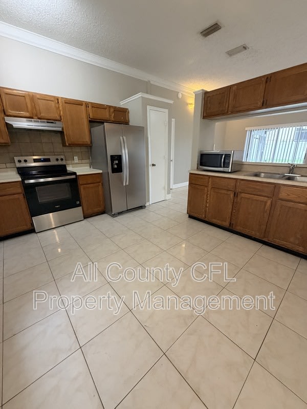 12178 Blackheath Cirle – photo 2