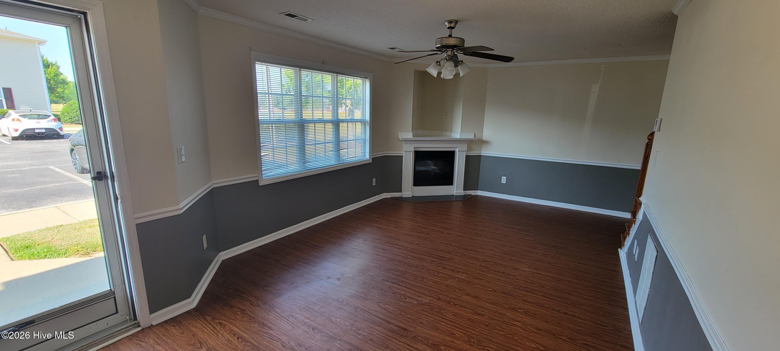 2128 Flagstone Court – photo 2