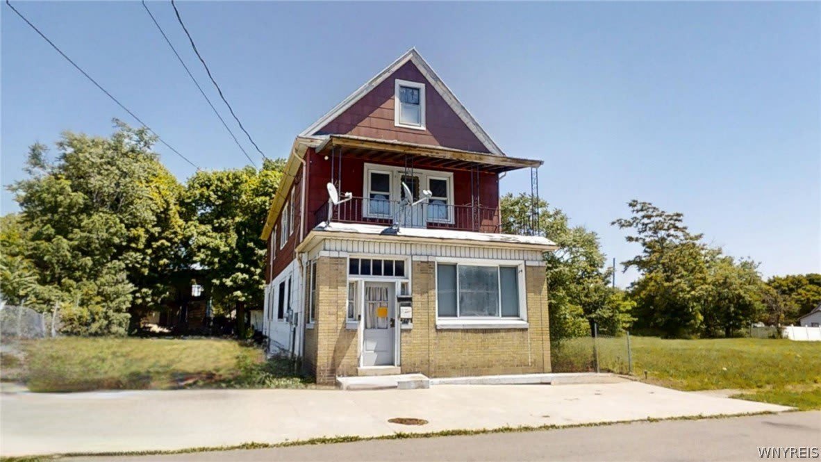 425 Johnson Street – photo 1