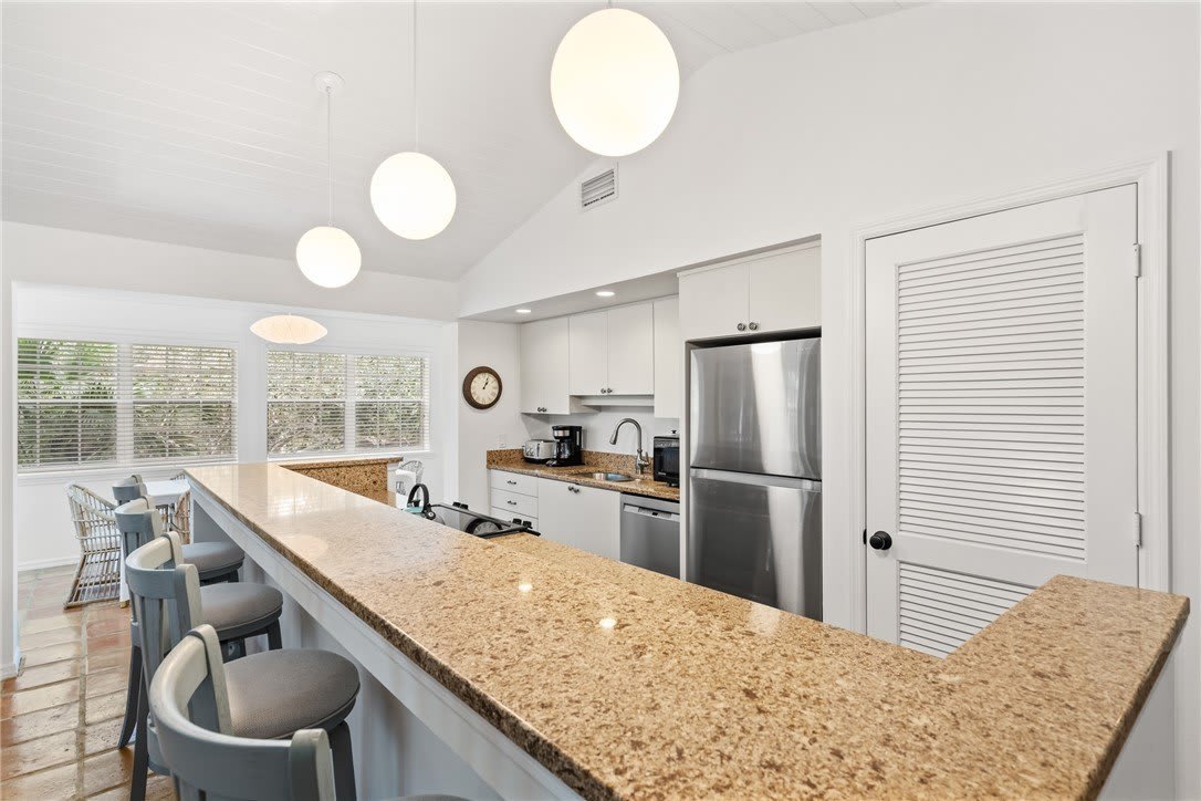 1195 Winding Oaks Circle E – photo 4