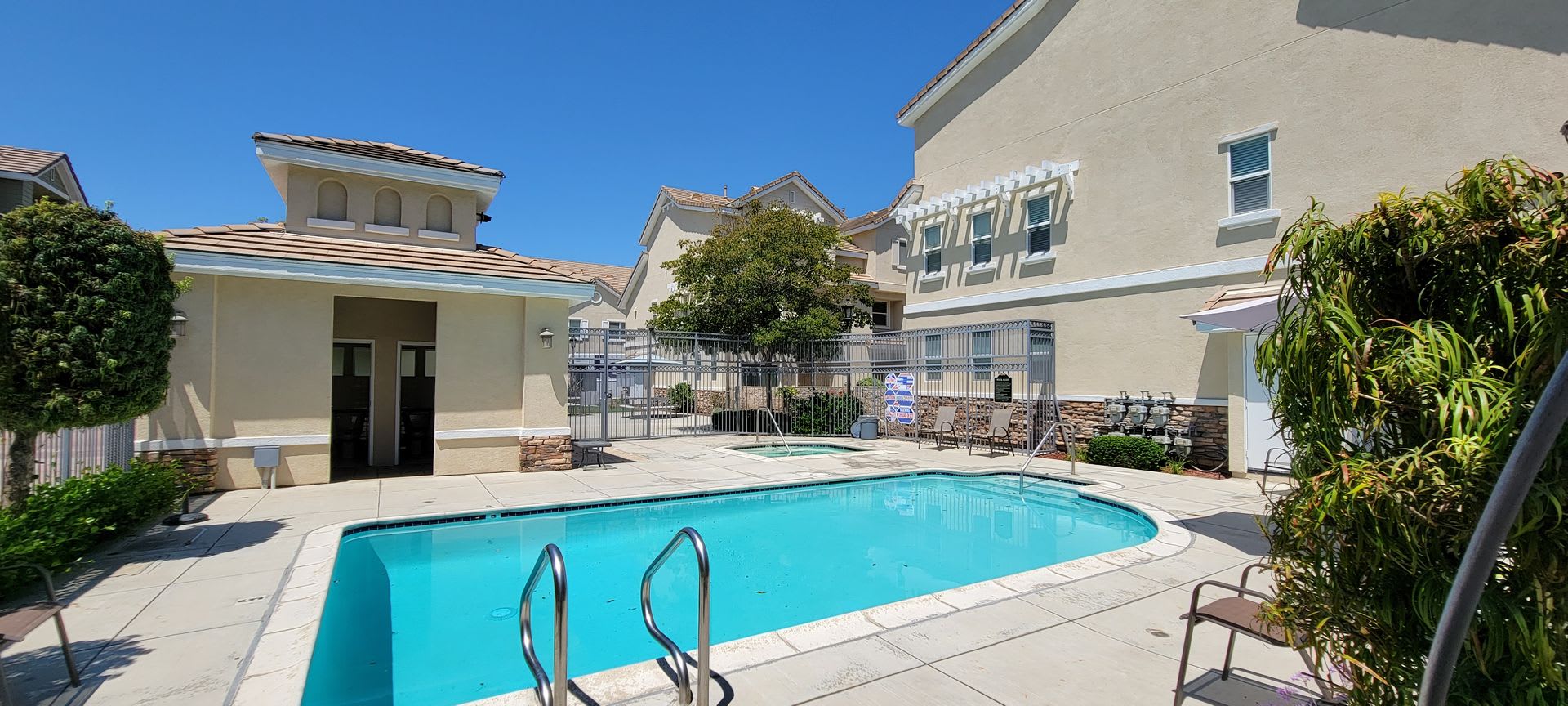 Gorgeous "Lincoln Square" Condo! – photo 5