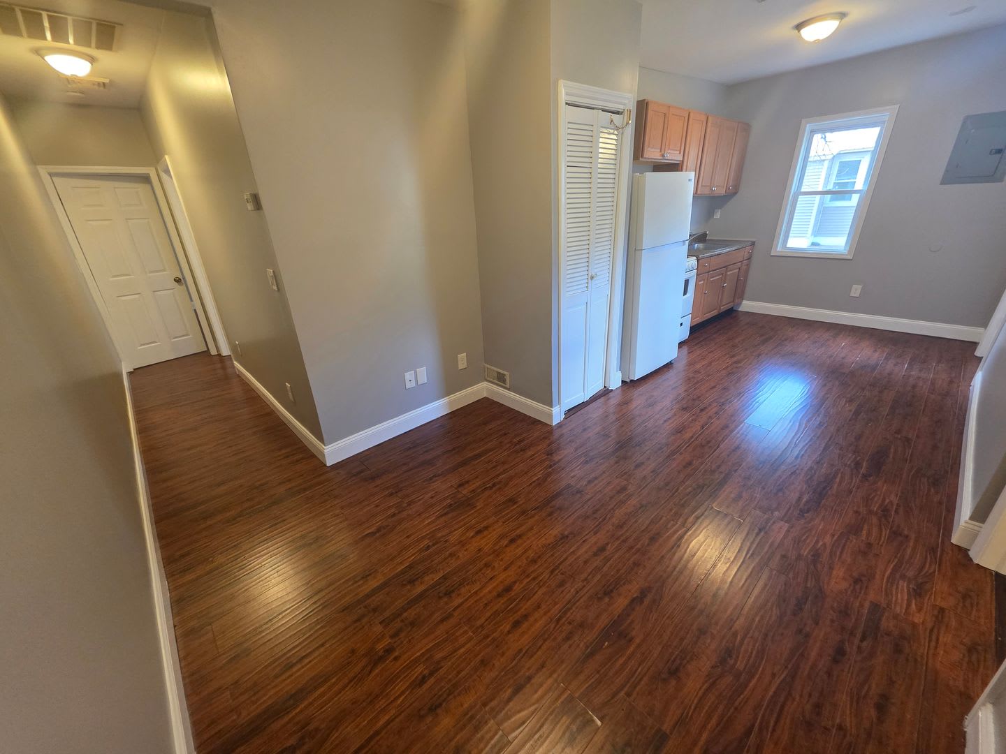 2 Bed 1 Bath Apartment In Loch Sheldrake – photo 1