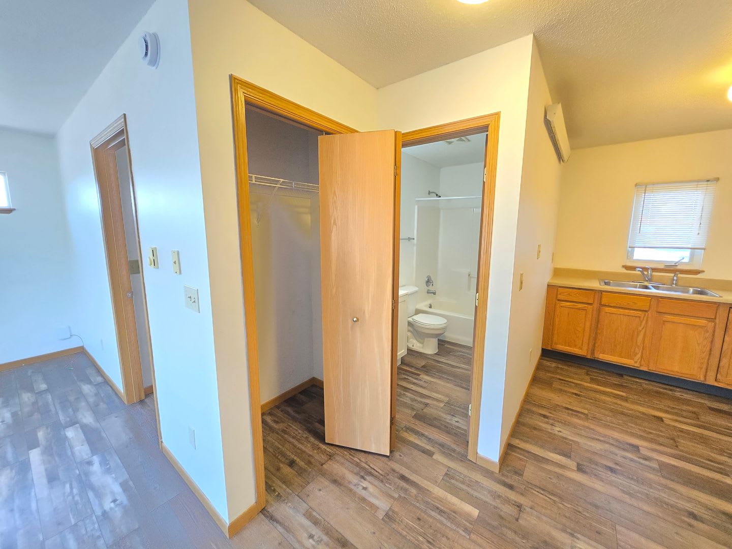 421 S. Williams Ave Apartments – photo 2