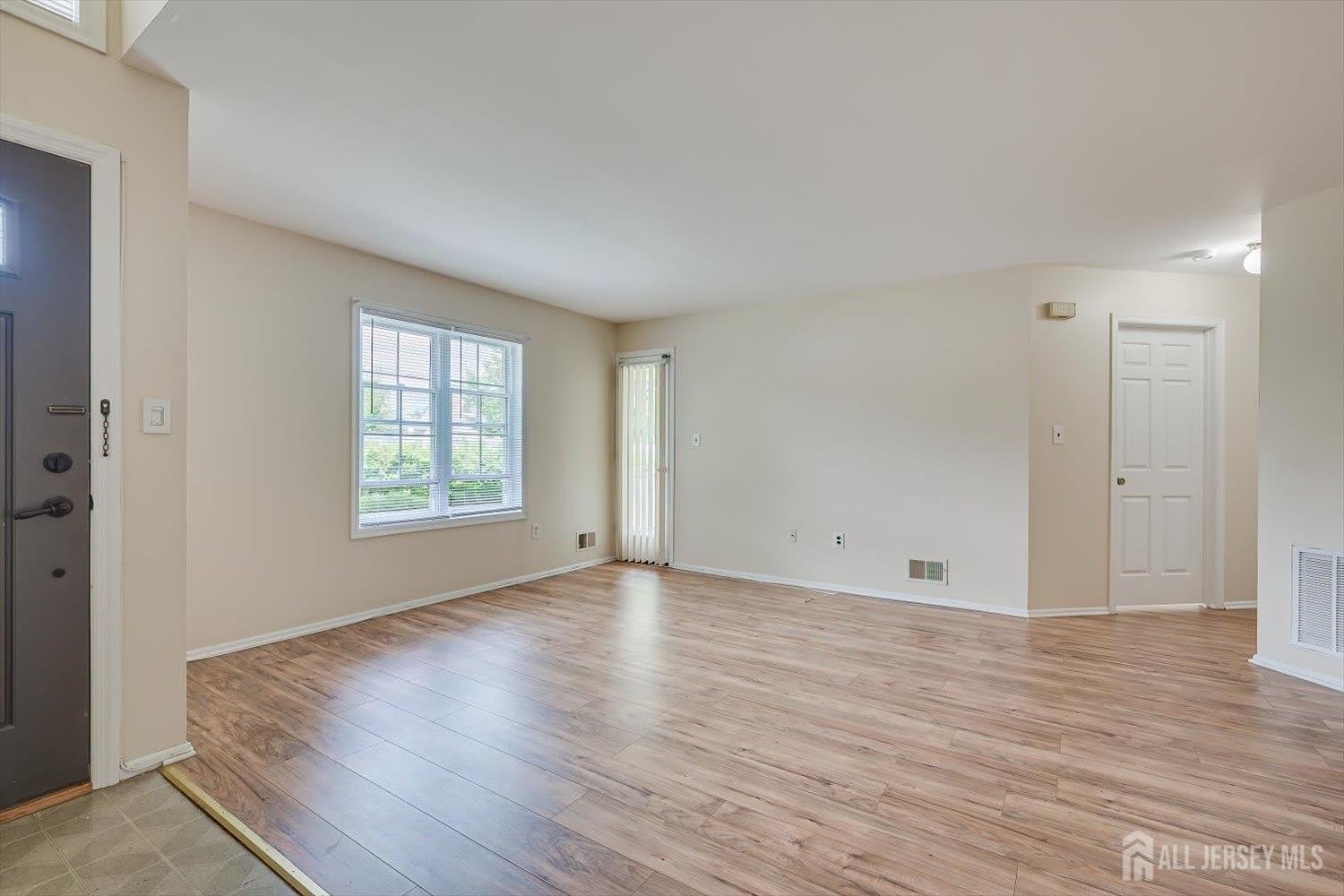 906 Montague Avenue – photo 4