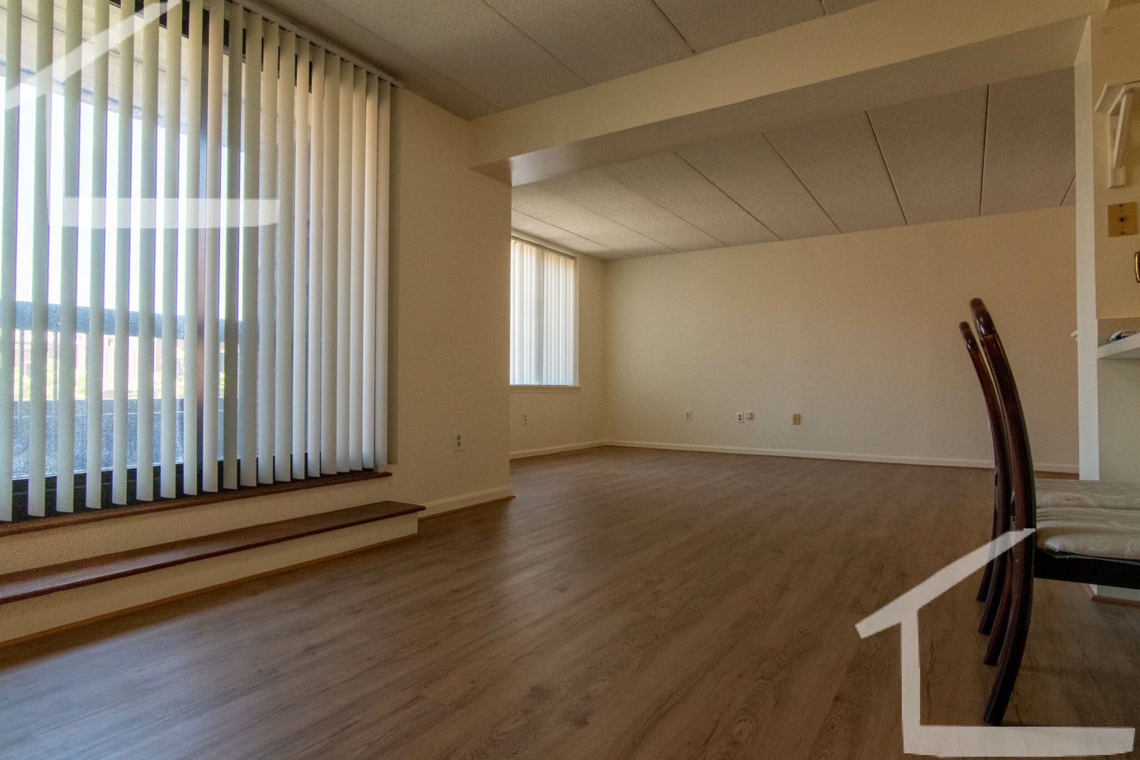 Huge 2 bed in Allston – photo 2