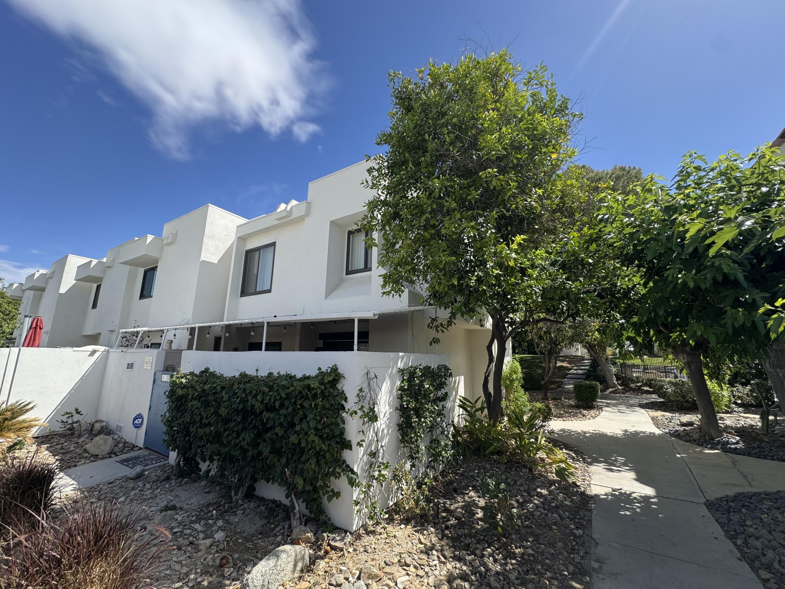 48728 Desert Flower Drive – photo 1