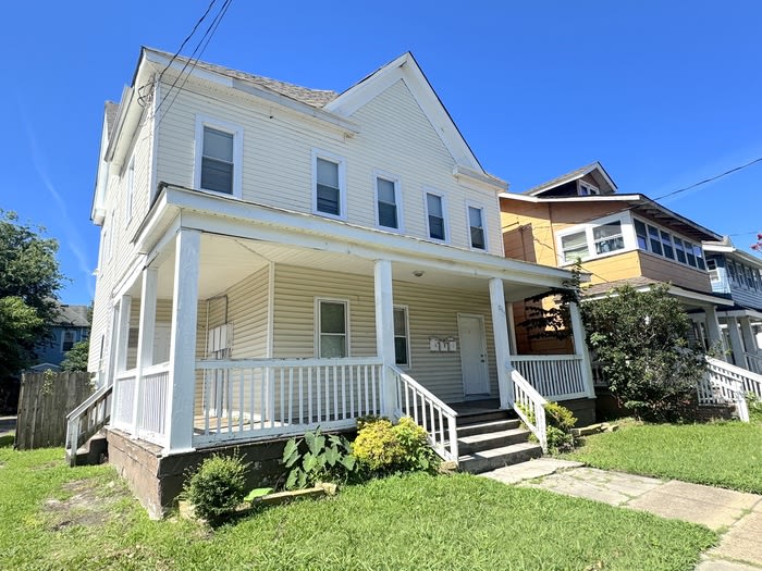 211 West 27th Street – photo 1