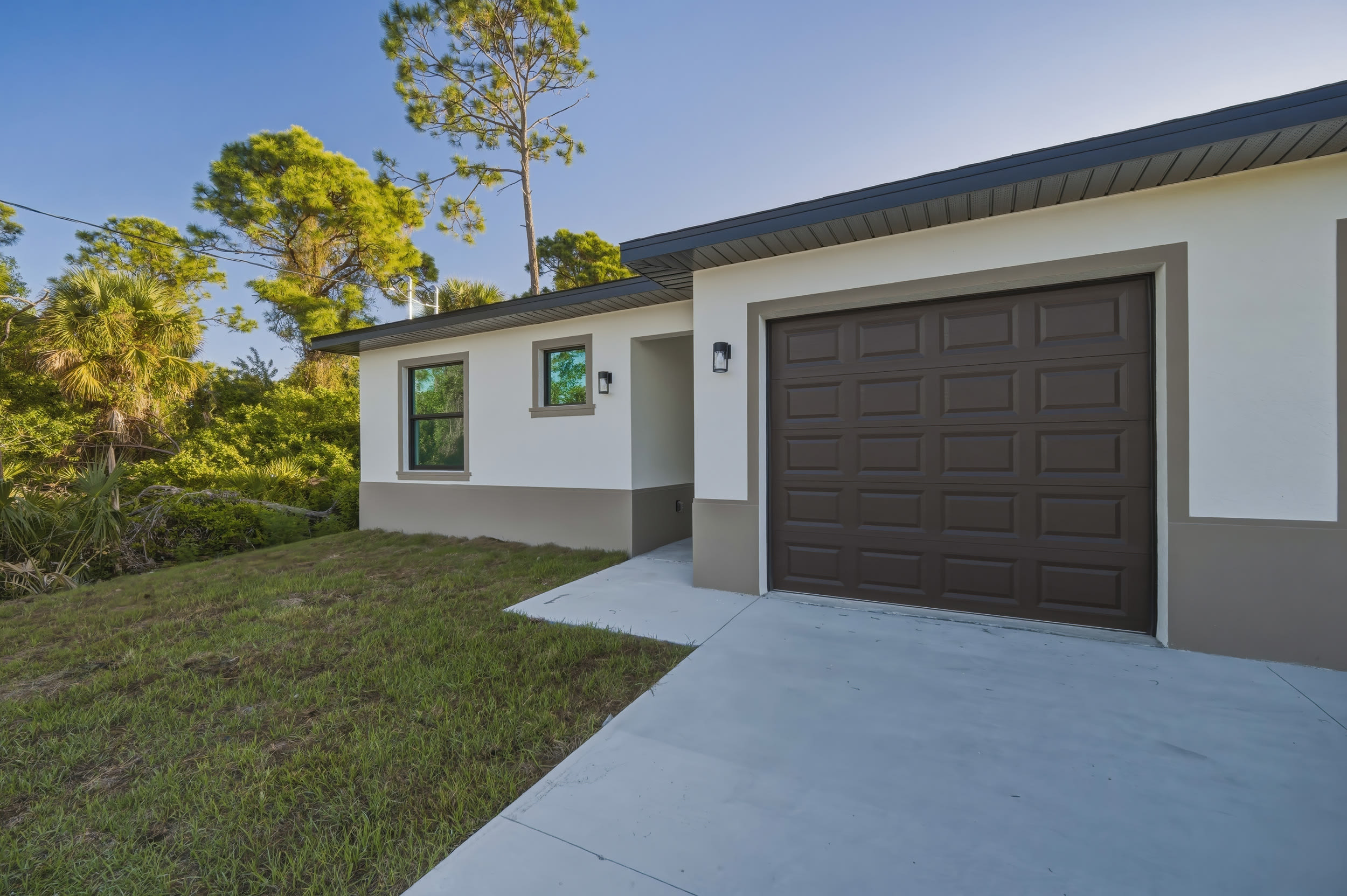 2411 Lola Ave – photo 3