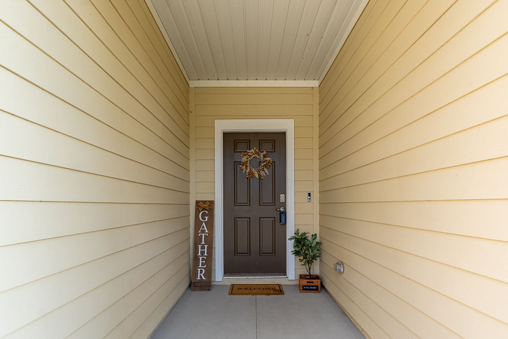 Spacious 4-Bedroom Home in Tara Village – Available NOW! – photo 3