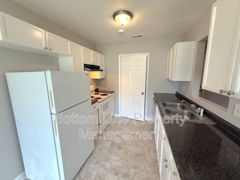 5503 Windy Valley Drive – photo 5