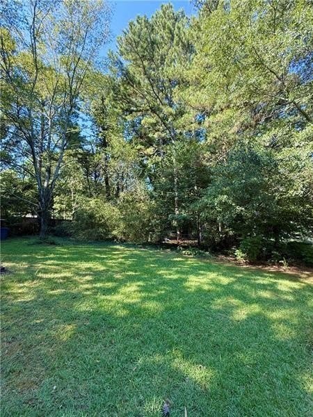 1414 Sycamore Drive NW – photo 2
