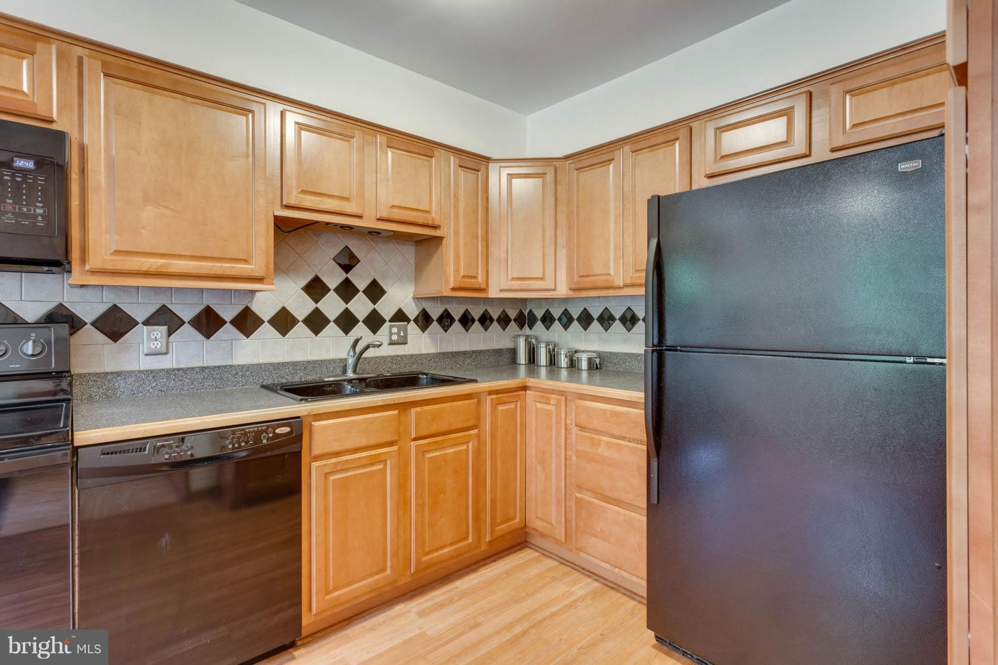 9427 CHERWEK Drive – photo 5