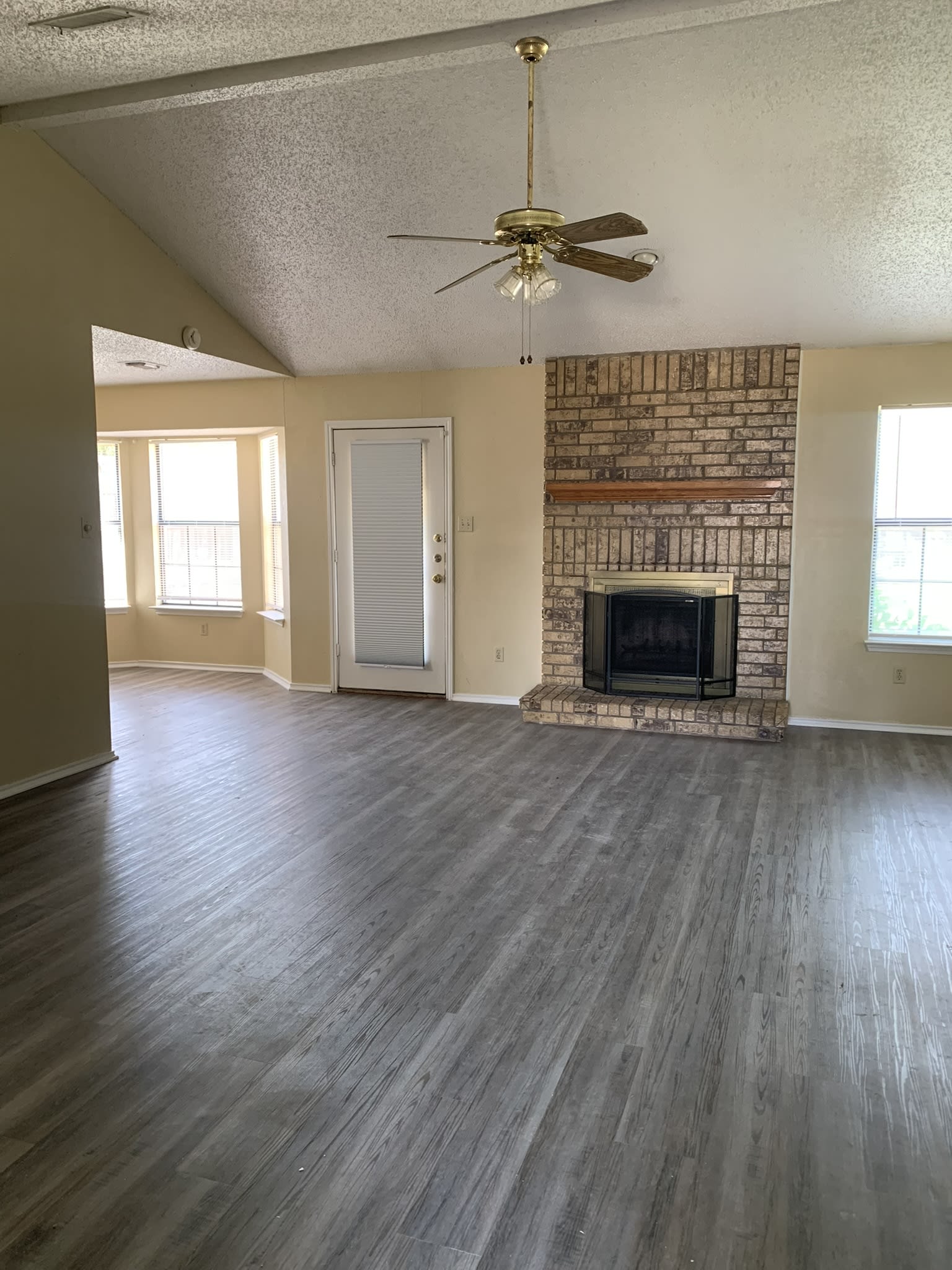 307 Eichelberger Dr – photo 3