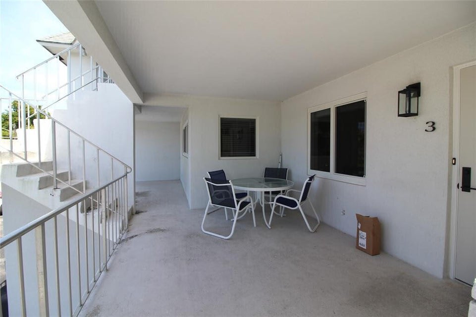 450 Southwest 9th Street – photo 4