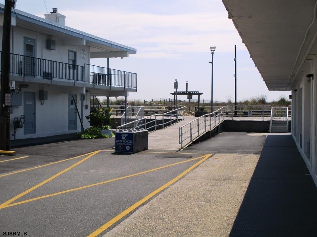 3501 Boardwalk – photo 3