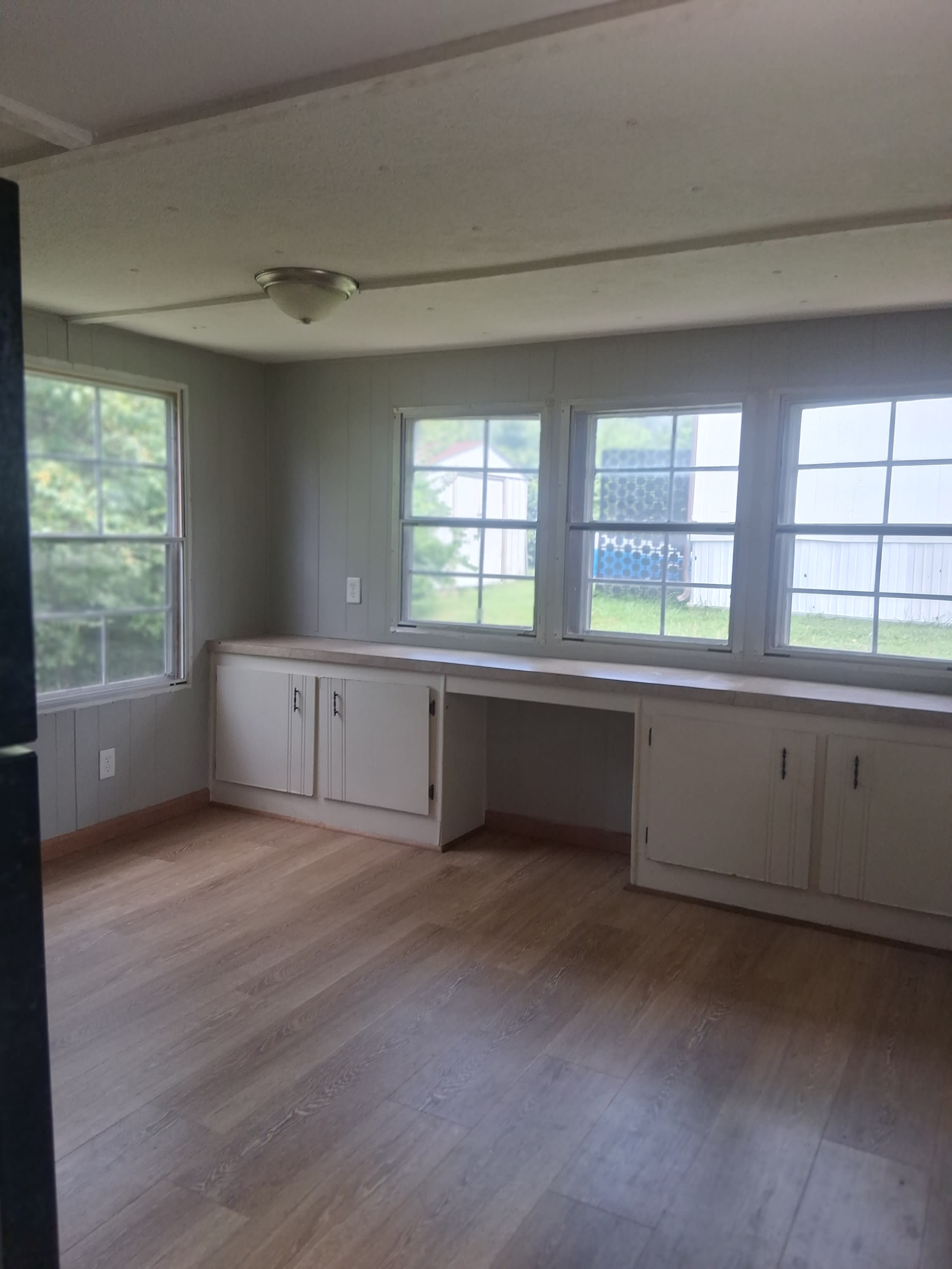 289 Golden Court – photo 2