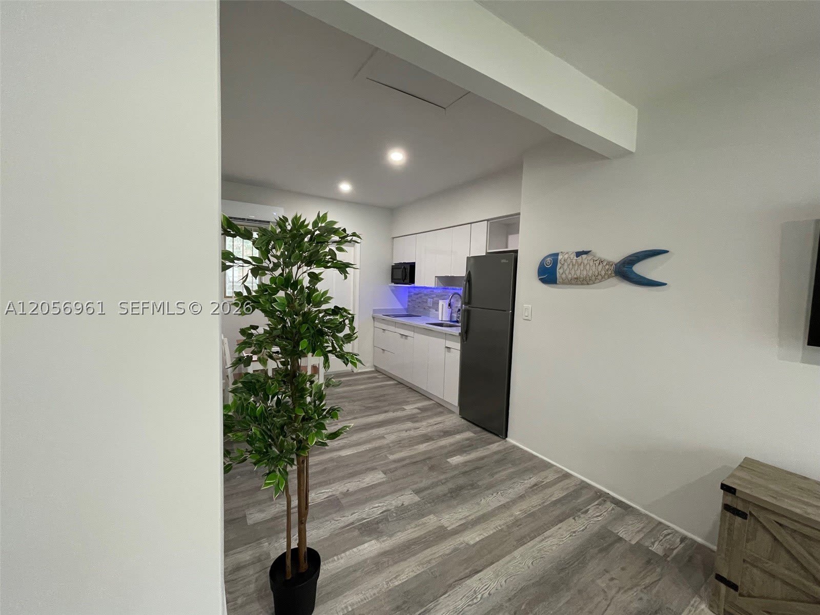 1117 SW 37th Ave – photo 2